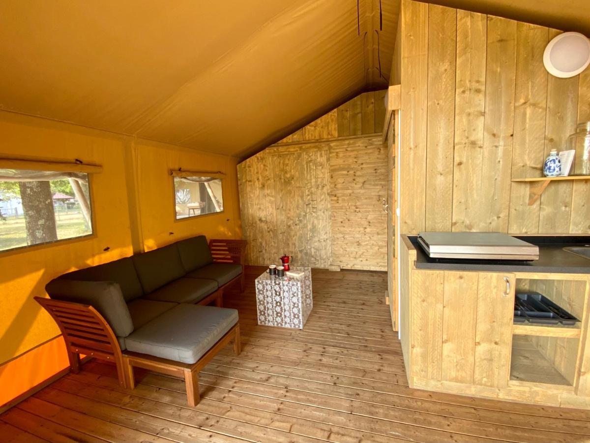 Camping La Kahute - Tente Lodge Au Coeur De La Foret Carcans Luaran gambar