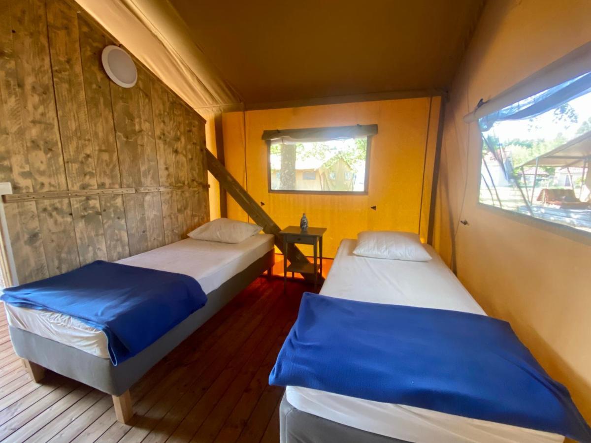 Camping La Kahute - Tente Lodge Au Coeur De La Foret Carcans Luaran gambar
