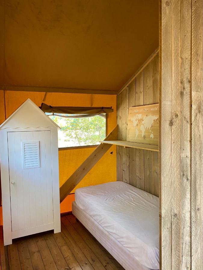 Camping La Kahute - Tente Lodge Au Coeur De La Foret Carcans Luaran gambar
