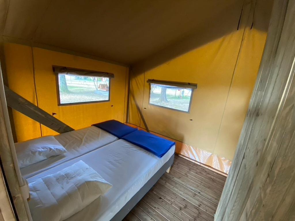 Camping La Kahute - Tente Lodge Au Coeur De La Foret Carcans Luaran gambar