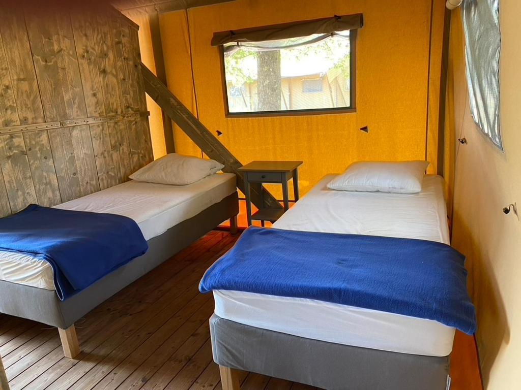 Camping La Kahute - Tente Lodge Au Coeur De La Foret Carcans Luaran gambar
