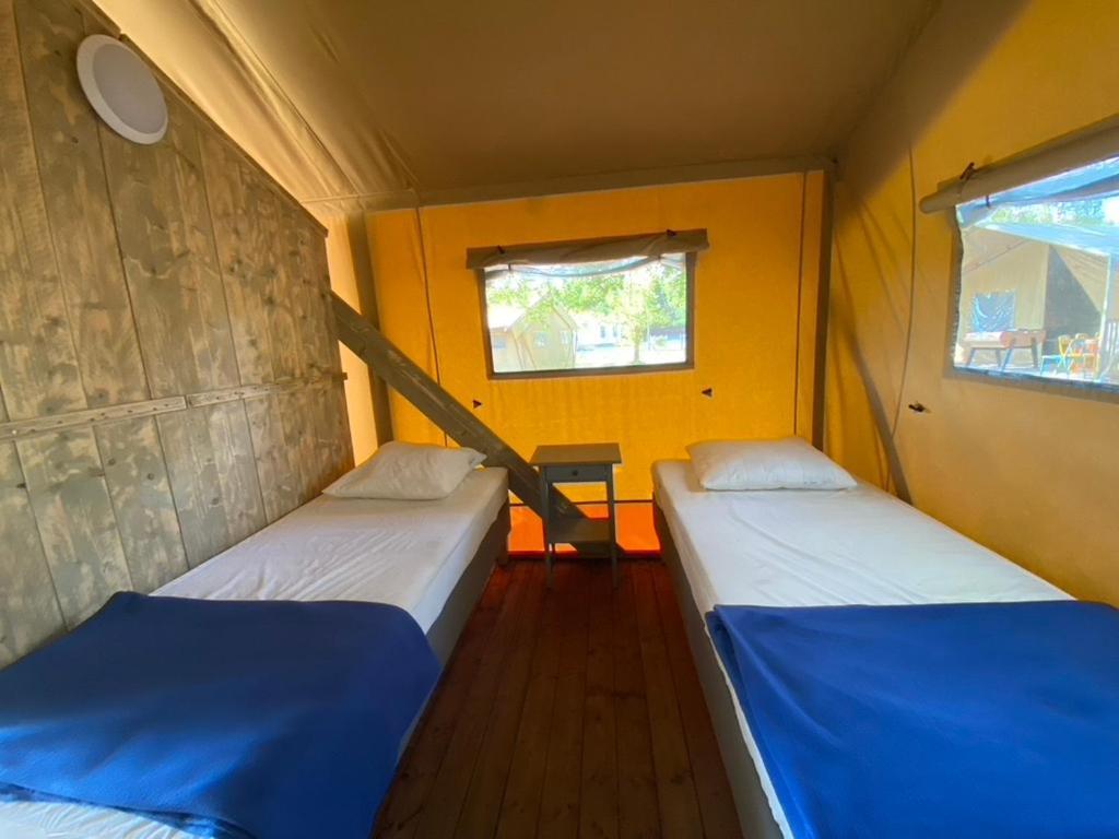 Camping La Kahute - Tente Lodge Au Coeur De La Foret Carcans Luaran gambar
