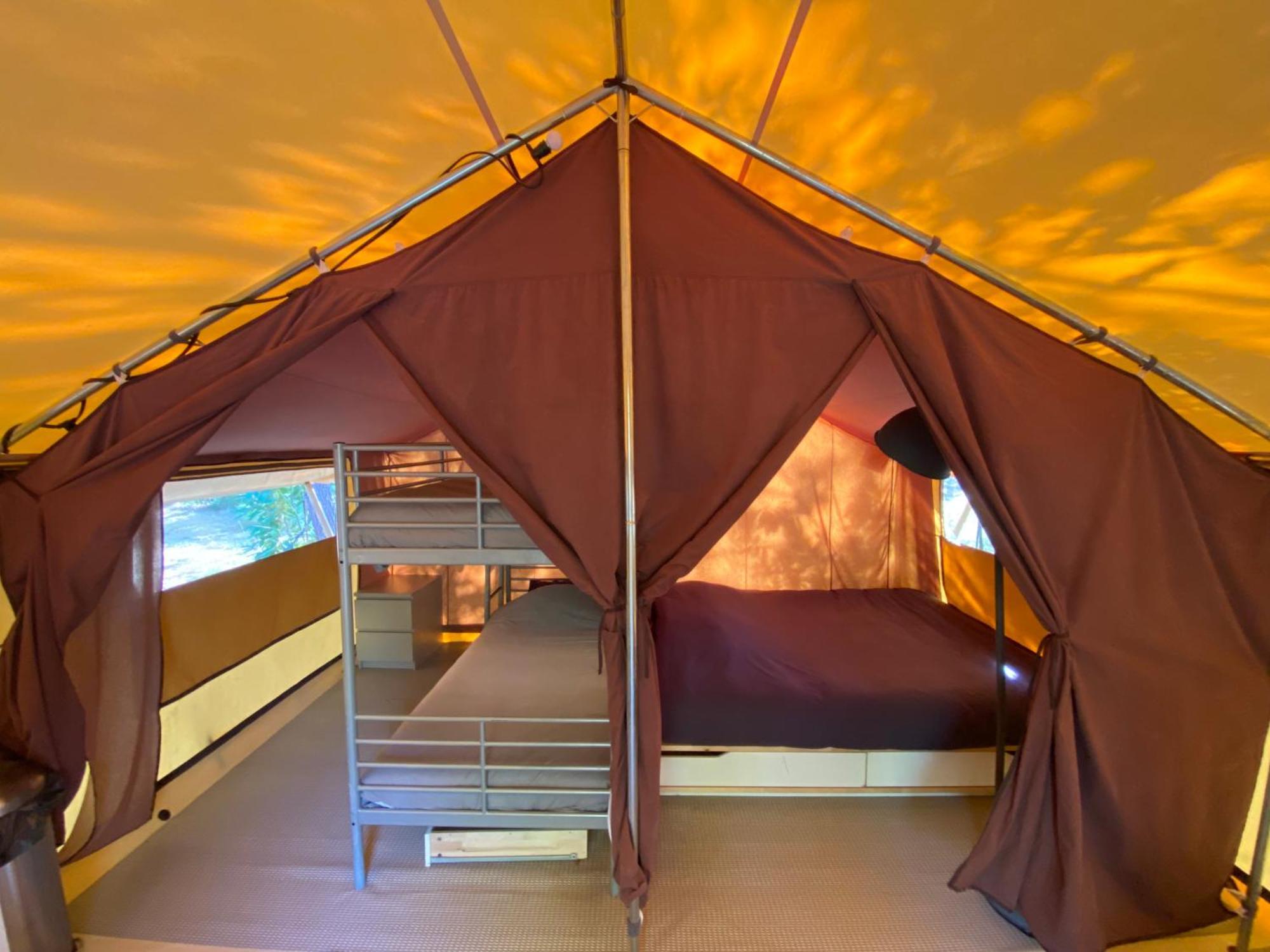 Camping La Kahute - Tente Lodge Au Coeur De La Foret Carcans Luaran gambar
