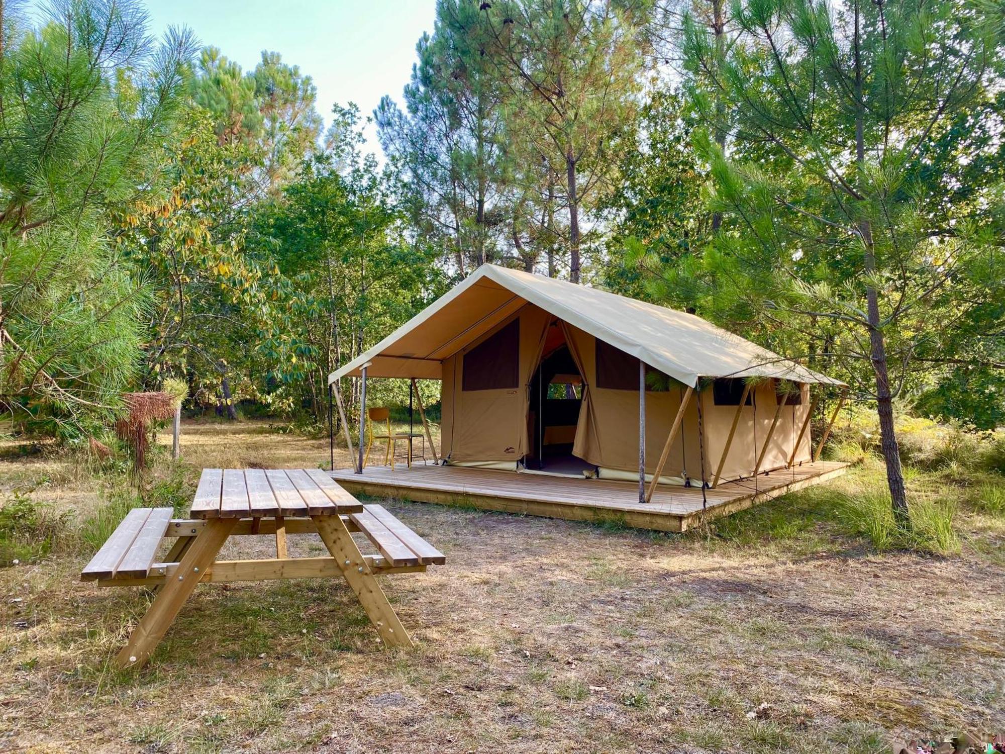Camping La Kahute - Tente Lodge Au Coeur De La Foret Carcans Luaran gambar