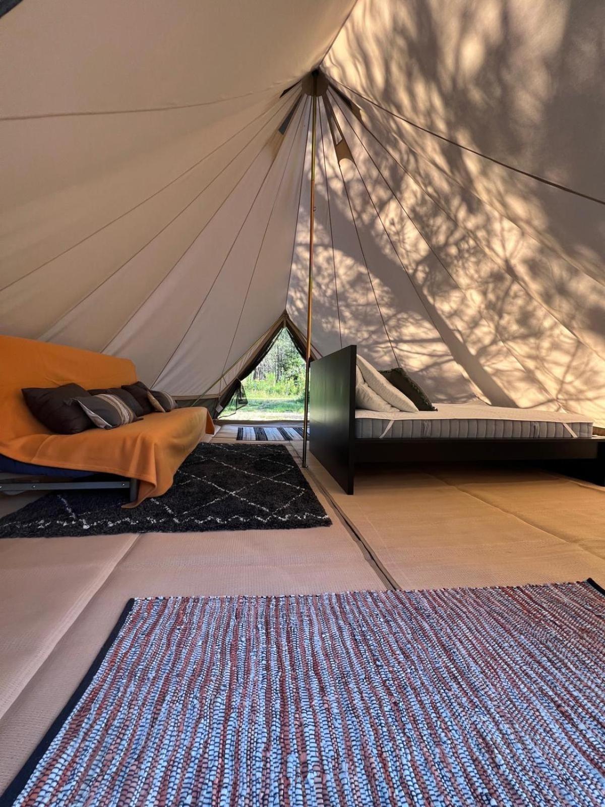 Camping La Kahute - Tente Lodge Au Coeur De La Foret Carcans Luaran gambar